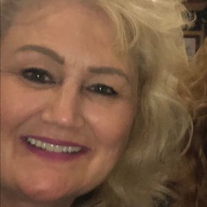 Meet your Posher, Lena